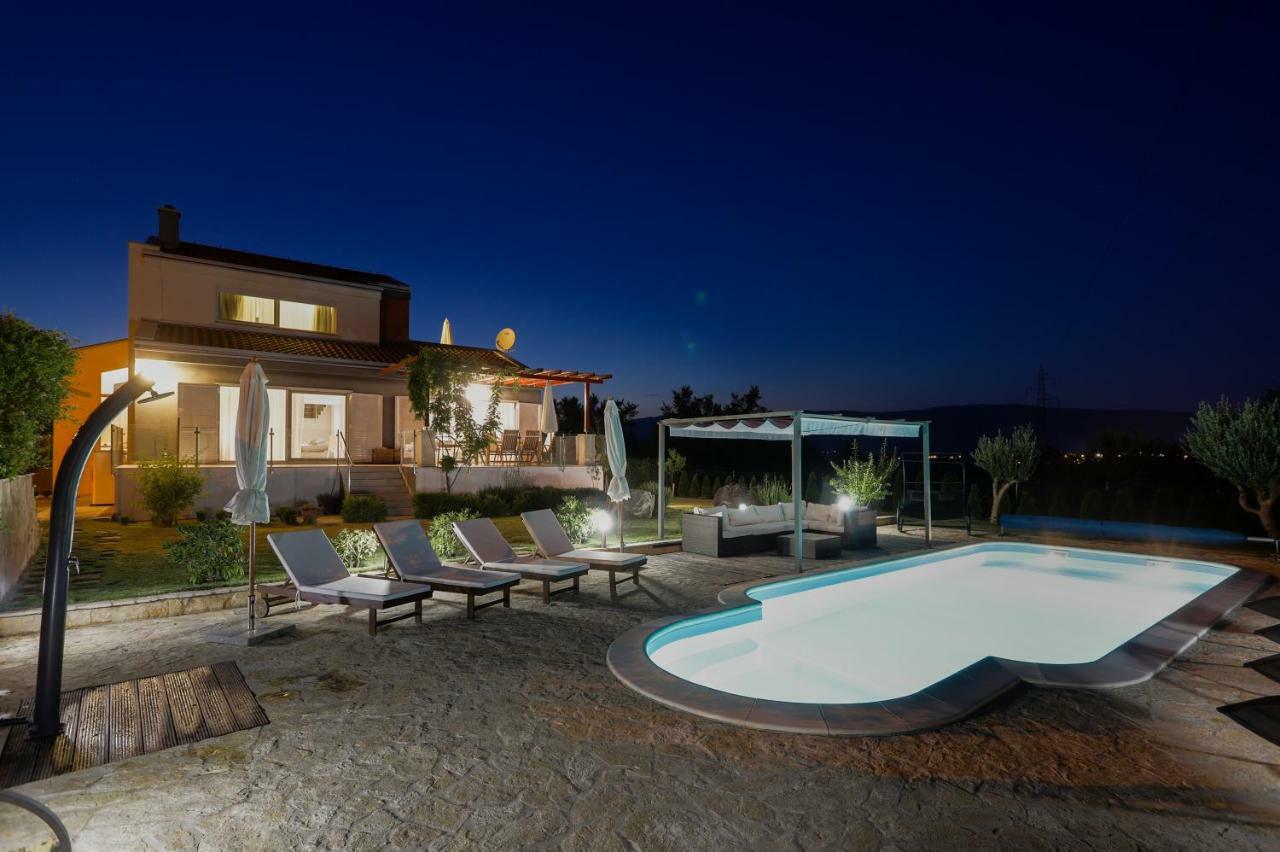 Luxury Villa Nadalina-Dicmo Дугополє Екстер'єр фото